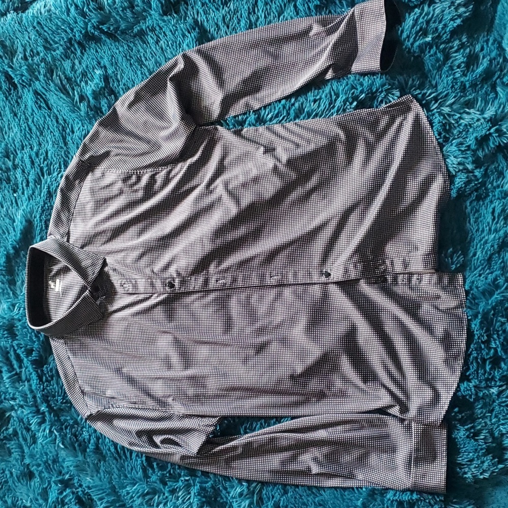 Collection of men's dress shirts mostly XL (2 - XXL)